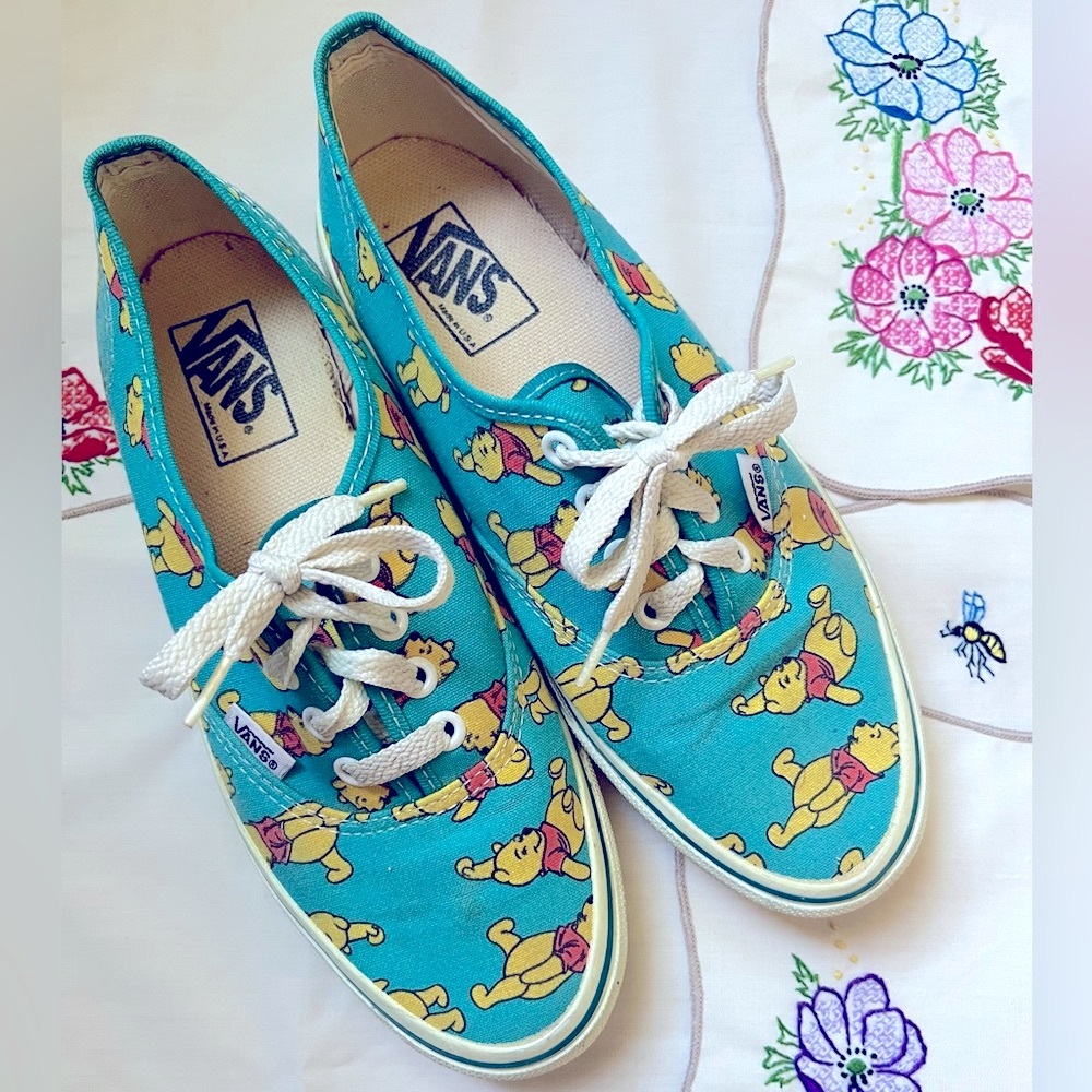 RARE Vintage Vans x Disney Teal Winnie the Pooh Sneakers - Men’s 8.5 Women’s 10